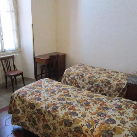 Casa S. Giuseppe Di Cluny * ローマ