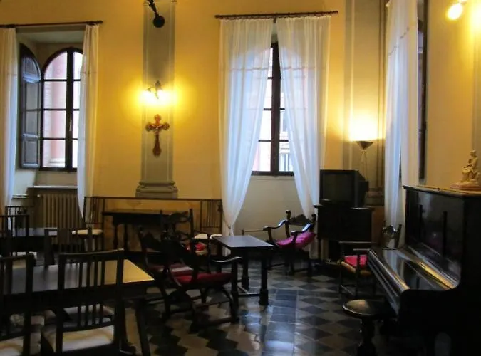 Casa S. Giuseppe Di Cluny Couette-café *