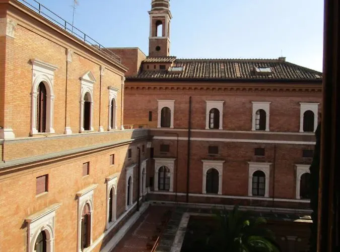 Casa S. Giuseppe Di Cluny Couette-café