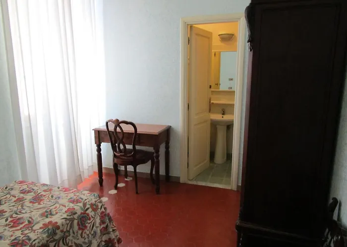 Casa S. Giuseppe Di Cluny Couette-café *