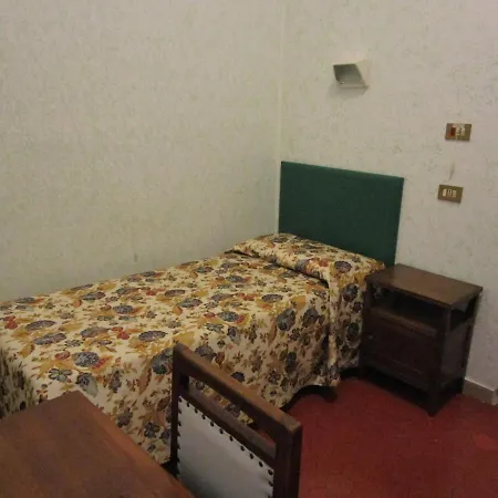 Casa S. Giuseppe Di Cluny * Roma