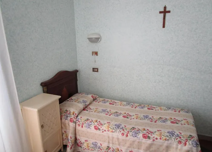 Casa S. Giuseppe Di Cluny *